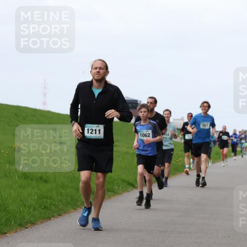 04.05.2025 - 8. Wedeler Halbmarathon Yannick Fuchs http://msf.ph/oto/7833075 04.05.2025 11:21:37 Laufen 1211, 1062, 04, 557 meine-sportfotos.de