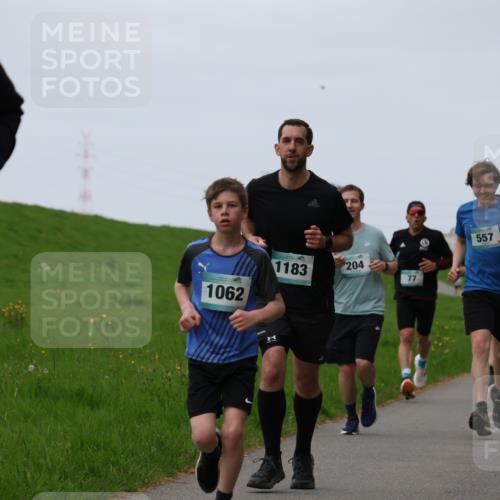 04.05.2025 - 8. Wedeler Halbmarathon Yannick Fuchs http://msf.ph/oto/7833130 04.05.2025 11:21:39 Laufen 211, 1062, 1183, 1, 204, 77, 557 meine-sportfotos.de