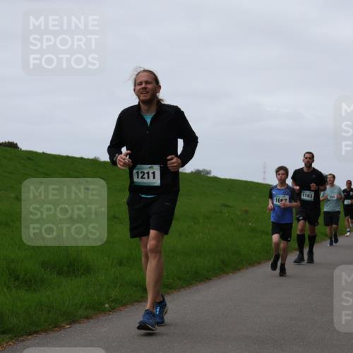 04.05.2025 - 8. Wedeler Halbmarathon Yannick Fuchs http://msf.ph/oto/7833139 04.05.2025 11:21:39 Laufen 1211, 1062, 1183, 204 meine-sportfotos.de