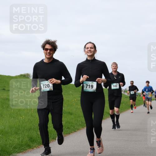 04.05.2025 - 8. Wedeler Halbmarathon Yannick Fuchs http://msf.ph/oto/7833158 04.05.2025 11:42:08 Laufen 720, 719, 343 meine-sportfotos.de