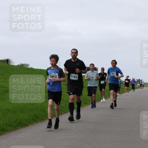 04.05.2025 - 8. Wedeler Halbmarathon Yannick Fuchs http://msf.ph/oto/7833161 04.05.2025 11:21:40 Laufen 1062, 1183, 204, 77, 557 meine-sportfotos.de