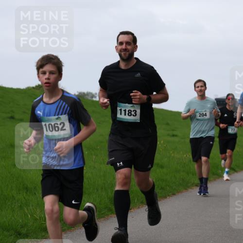 04.05.2025 - 8. Wedeler Halbmarathon Yannick Fuchs http://msf.ph/oto/7833208 04.05.2025 11:21:42 Laufen 1062, 1183, 204, 77, 557 meine-sportfotos.de