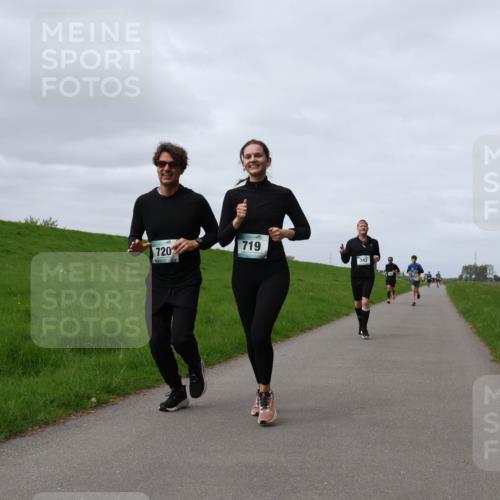 04.05.2025 - 8. Wedeler Halbmarathon Yannick Fuchs http://msf.ph/oto/7833210 04.05.2025 11:42:09 Laufen 720, 719, 343 meine-sportfotos.de