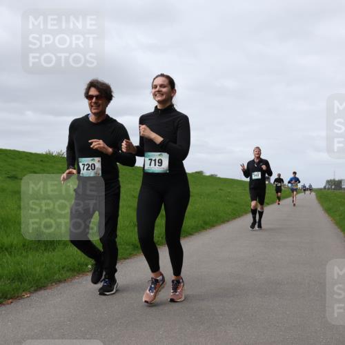 04.05.2025 - 8. Wedeler Halbmarathon Yannick Fuchs http://msf.ph/oto/7833221 04.05.2025 11:42:09 Laufen 720, 719, 343 meine-sportfotos.de
