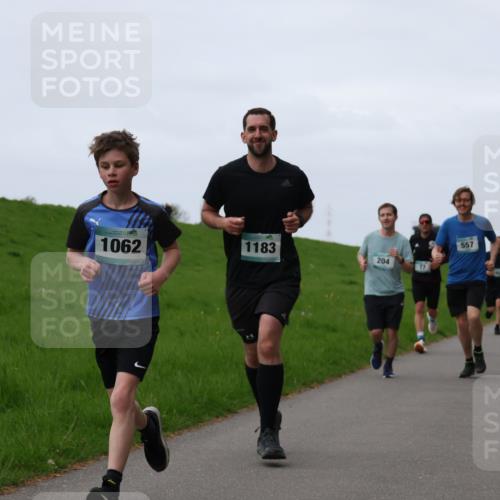 04.05.2025 - 8. Wedeler Halbmarathon Yannick Fuchs http://msf.ph/oto/7833223 04.05.2025 11:21:42 Laufen 1062, 1183, 557, 204 meine-sportfotos.de