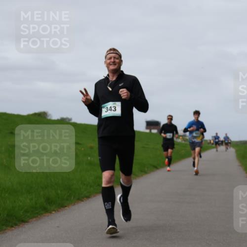 04.05.2025 - 8. Wedeler Halbmarathon Yannick Fuchs http://msf.ph/oto/7833230 04.05.2025 11:42:10 Laufen 343 meine-sportfotos.de