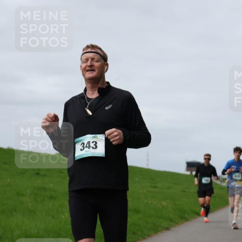 04.05.2025 - 8. Wedeler Halbmarathon Yannick Fuchs http://msf.ph/oto/7833262 04.05.2025 11:42:11 Laufen 343 meine-sportfotos.de