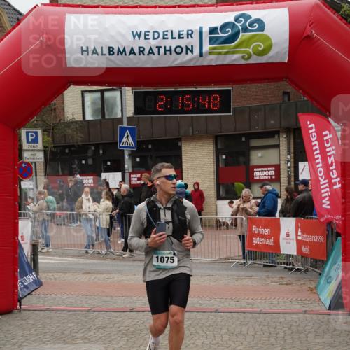 04.05.2025 - 8. Wedeler Halbmarathon Felixshl http://msf.ph/oto/7833263 04.05.2025 12:15:46 Ziel 270, 1075 meine-sportfotos.de