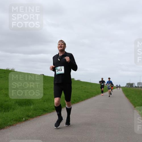 04.05.2025 - 8. Wedeler Halbmarathon Yannick Fuchs http://msf.ph/oto/7833272 04.05.2025 11:42:11 Laufen 343 meine-sportfotos.de
