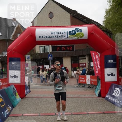 04.05.2025 - 8. Wedeler Halbmarathon Felixshl http://msf.ph/oto/7833273 04.05.2025 12:15:46 Ziel 270, 1075 meine-sportfotos.de