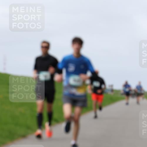 04.05.2025 - 8. Wedeler Halbmarathon Yannick Fuchs http://msf.ph/oto/7833288 04.05.2025 11:42:12 Laufen  meine-sportfotos.de