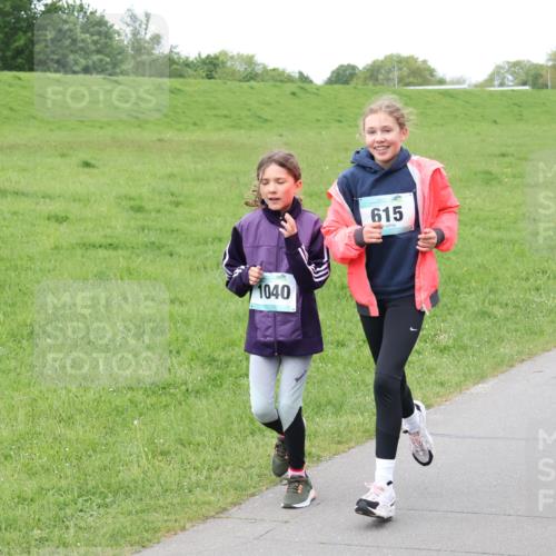 04.05.2025 - 8. Wedeler Halbmarathon Lena Gebhardt http://msf.ph/oto/7833319 04.05.2025 11:21:59 Laufen 1040, 615 meine-sportfotos.de