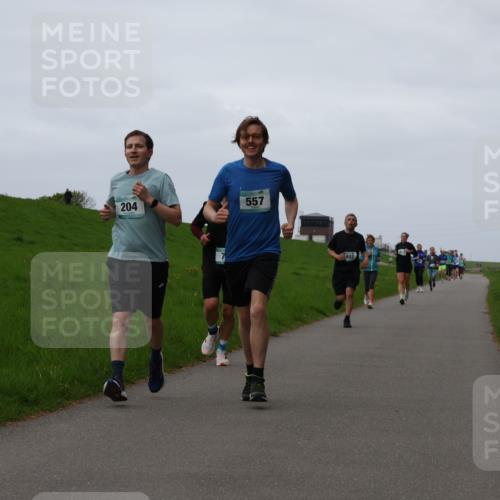 04.05.2025 - 8. Wedeler Halbmarathon Yannick Fuchs http://msf.ph/oto/7833323 04.05.2025 11:21:44 Laufen 204, 557 meine-sportfotos.de