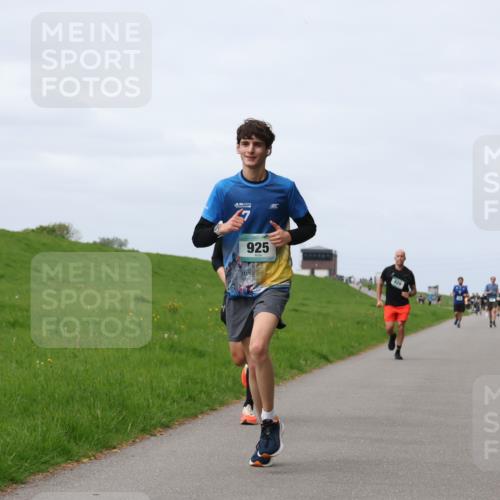 04.05.2025 - 8. Wedeler Halbmarathon Yannick Fuchs http://msf.ph/oto/7833324 04.05.2025 11:42:14 Laufen 925 meine-sportfotos.de