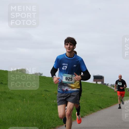 04.05.2025 - 8. Wedeler Halbmarathon Yannick Fuchs http://msf.ph/oto/7833334 04.05.2025 11:42:14 Laufen 47, 925, 429 meine-sportfotos.de