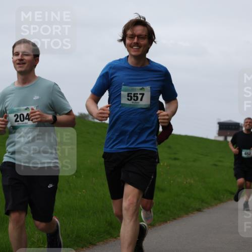 04.05.2025 - 8. Wedeler Halbmarathon Yannick Fuchs http://msf.ph/oto/7833355 04.05.2025 11:21:45 Laufen 204, 557, 652 meine-sportfotos.de