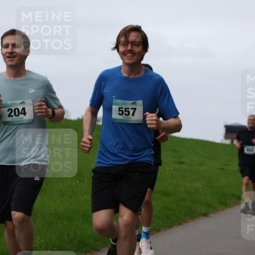04.05.2025 - 8. Wedeler Halbmarathon Yannick Fuchs http://msf.ph/oto/7833363 04.05.2025 11:21:45 Laufen 204, 557, 452 meine-sportfotos.de