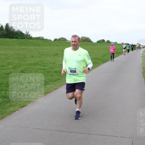 04.05.2025 - 8. Wedeler Halbmarathon Lena Gebhardt http://msf.ph/oto/7833395 04.05.2025 11:22:06 Laufen 656 meine-sportfotos.de