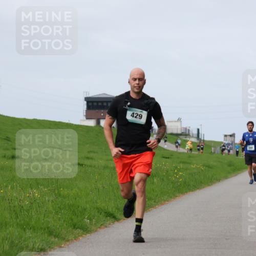 04.05.2025 - 8. Wedeler Halbmarathon Yannick Fuchs http://msf.ph/oto/7833398 04.05.2025 11:42:17 Laufen 429, 240, 438 meine-sportfotos.de