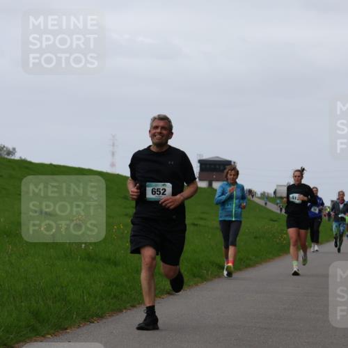 04.05.2025 - 8. Wedeler Halbmarathon Yannick Fuchs http://msf.ph/oto/7833416 04.05.2025 11:21:48 Laufen 652, 513, 831 meine-sportfotos.de