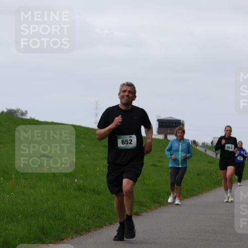 04.05.2025 - 8. Wedeler Halbmarathon Yannick Fuchs http://msf.ph/oto/7833427 04.05.2025 11:21:48 Laufen 652, 513 meine-sportfotos.de