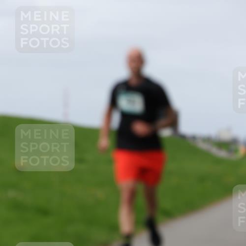04.05.2025 - 8. Wedeler Halbmarathon Yannick Fuchs http://msf.ph/oto/7833439 04.05.2025 11:42:19 Laufen  meine-sportfotos.de