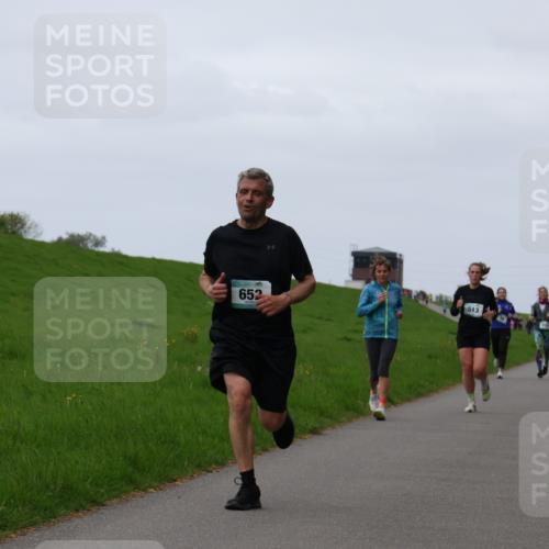 04.05.2025 - 8. Wedeler Halbmarathon Yannick Fuchs http://msf.ph/oto/7833440 04.05.2025 11:21:49 Laufen 652, 513 meine-sportfotos.de