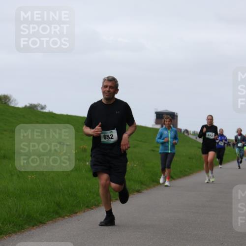 04.05.2025 - 8. Wedeler Halbmarathon Yannick Fuchs http://msf.ph/oto/7833443 04.05.2025 11:21:49 Laufen 513, 652 meine-sportfotos.de