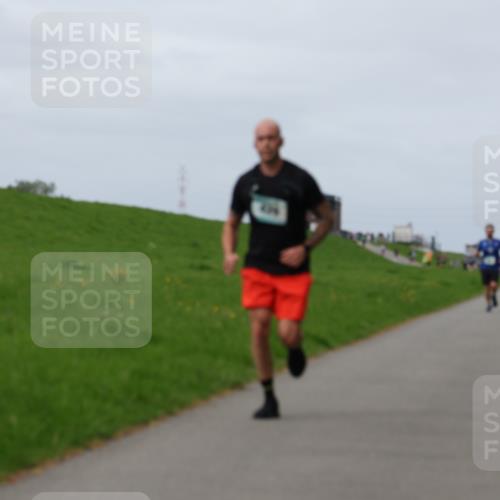 04.05.2025 - 8. Wedeler Halbmarathon Yannick Fuchs http://msf.ph/oto/7833444 04.05.2025 11:42:19 Laufen  meine-sportfotos.de