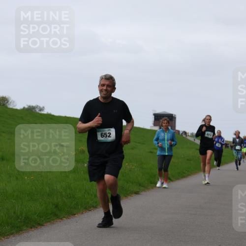 04.05.2025 - 8. Wedeler Halbmarathon Yannick Fuchs http://msf.ph/oto/7833446 04.05.2025 11:21:49 Laufen 652, 513 meine-sportfotos.de