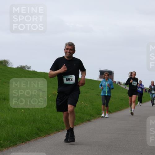 04.05.2025 - 8. Wedeler Halbmarathon Yannick Fuchs http://msf.ph/oto/7833449 04.05.2025 11:21:49 Laufen 652, 513 meine-sportfotos.de
