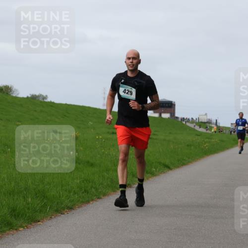 04.05.2025 - 8. Wedeler Halbmarathon Yannick Fuchs http://msf.ph/oto/7833456 04.05.2025 11:42:19 Laufen 429 meine-sportfotos.de