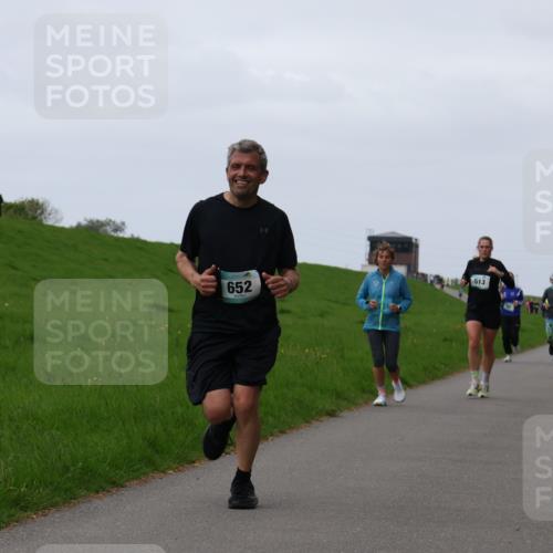 04.05.2025 - 8. Wedeler Halbmarathon Yannick Fuchs http://msf.ph/oto/7833461 04.05.2025 11:21:49 Laufen 513, 652 meine-sportfotos.de