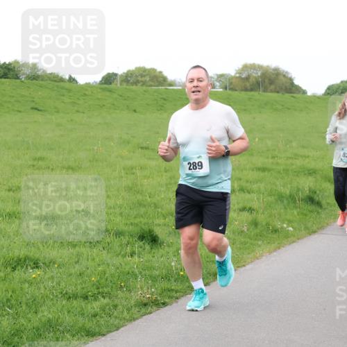 04.05.2025 - 8. Wedeler Halbmarathon Lena Gebhardt http://msf.ph/oto/7833465 04.05.2025 11:22:25 Laufen 289, 823 meine-sportfotos.de