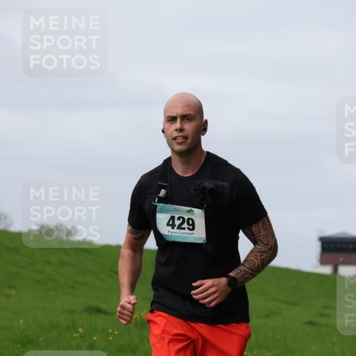 04.05.2025 - 8. Wedeler Halbmarathon Yannick Fuchs http://msf.ph/oto/7833466 04.05.2025 11:42:20 Laufen 429 meine-sportfotos.de