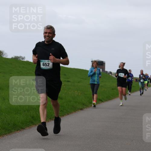 04.05.2025 - 8. Wedeler Halbmarathon Yannick Fuchs http://msf.ph/oto/7833471 04.05.2025 11:21:49 Laufen 652, 513 meine-sportfotos.de