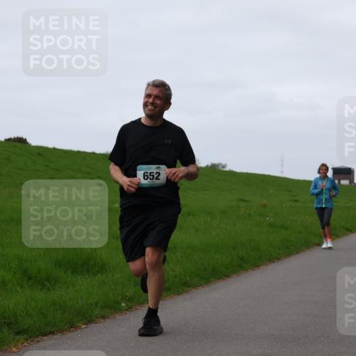 04.05.2025 - 8. Wedeler Halbmarathon Yannick Fuchs http://msf.ph/oto/7833487 04.05.2025 11:21:51 Laufen 652 meine-sportfotos.de