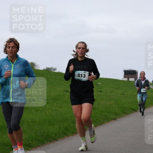 04.05.2025 - 8. Wedeler Halbmarathon Yannick Fuchs http://msf.ph/oto/7833599 04.05.2025 11:21:55 Laufen 513, 910 meine-sportfotos.de