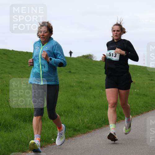 04.05.2025 - 8. Wedeler Halbmarathon Yannick Fuchs http://msf.ph/oto/7833627 04.05.2025 11:21:56 Laufen 513, 910 meine-sportfotos.de