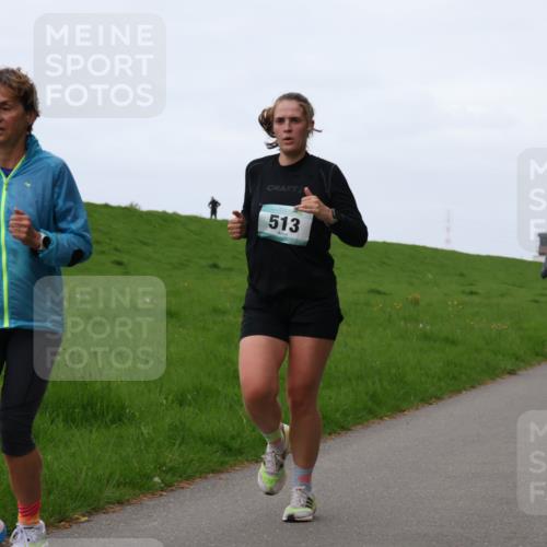 04.05.2025 - 8. Wedeler Halbmarathon Yannick Fuchs http://msf.ph/oto/7833642 04.05.2025 11:21:56 Laufen 513, 910 meine-sportfotos.de