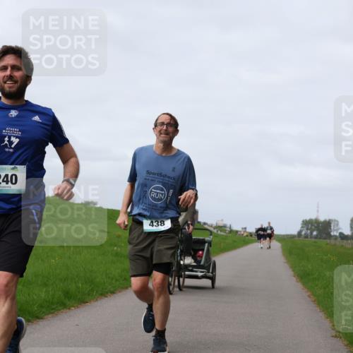 04.05.2025 - 8. Wedeler Halbmarathon Yannick Fuchs http://msf.ph/oto/7833651 04.05.2025 11:42:35 Laufen 240, 00, 438 meine-sportfotos.de