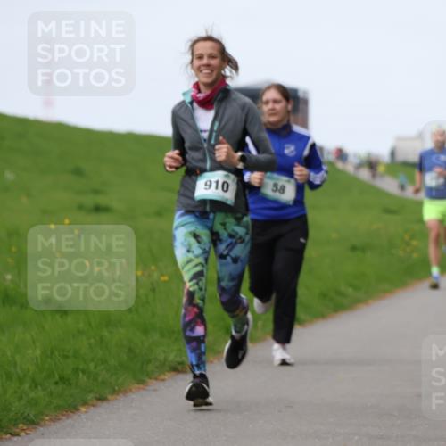 04.05.2025 - 8. Wedeler Halbmarathon Yannick Fuchs http://msf.ph/oto/7833662 04.05.2025 11:21:57 Laufen 58, 910 meine-sportfotos.de