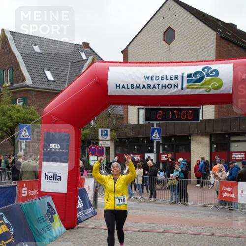 04.05.2025 - 8. Wedeler Halbmarathon Felixshl http://msf.ph/oto/7833663 04.05.2025 12:16:58 Ziel 716 meine-sportfotos.de