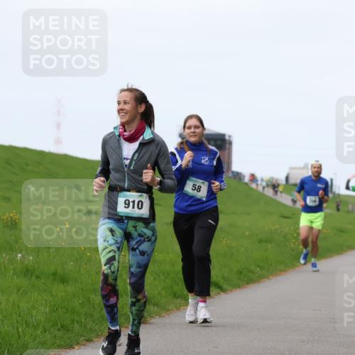 04.05.2025 - 8. Wedeler Halbmarathon Yannick Fuchs http://msf.ph/oto/7833687 04.05.2025 11:21:58 Laufen 910, 58 meine-sportfotos.de
