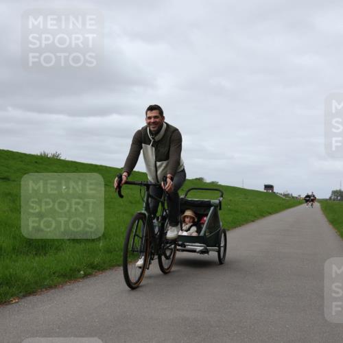 04.05.2025 - 8. Wedeler Halbmarathon Yannick Fuchs http://msf.ph/oto/7833700 04.05.2025 11:42:37 Laufen  meine-sportfotos.de