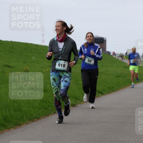04.05.2025 - 8. Wedeler Halbmarathon Yannick Fuchs http://msf.ph/oto/7833701 04.05.2025 11:21:58 Laufen 910, 58 meine-sportfotos.de