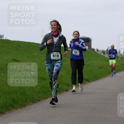 04.05.2025 - 8. Wedeler Halbmarathon Yannick Fuchs http://msf.ph/oto/7833707 04.05.2025 11:21:58 Laufen 910, 58 meine-sportfotos.de