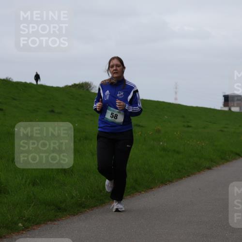 04.05.2025 - 8. Wedeler Halbmarathon Yannick Fuchs http://msf.ph/oto/7833785 04.05.2025 11:22:02 Laufen 58, 356 meine-sportfotos.de