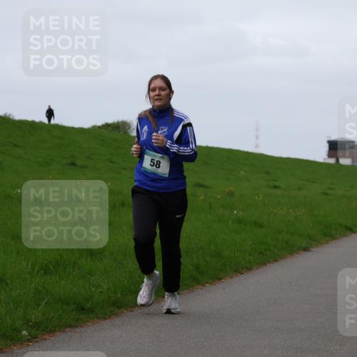 04.05.2025 - 8. Wedeler Halbmarathon Yannick Fuchs http://msf.ph/oto/7833788 04.05.2025 11:22:02 Laufen 58, 356 meine-sportfotos.de