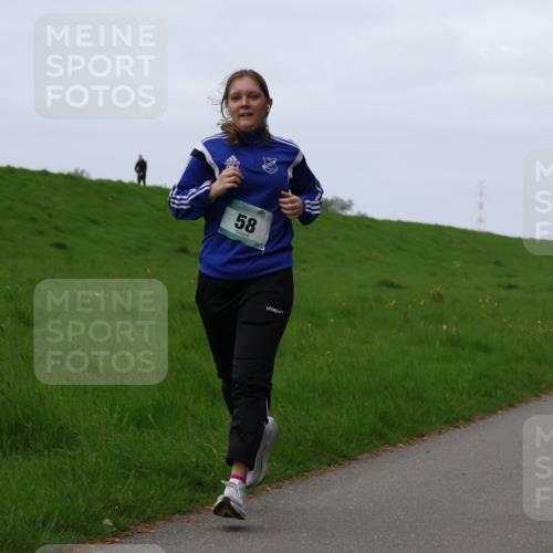 04.05.2025 - 8. Wedeler Halbmarathon Yannick Fuchs http://msf.ph/oto/7833808 04.05.2025 11:22:02 Laufen 58, 356 meine-sportfotos.de